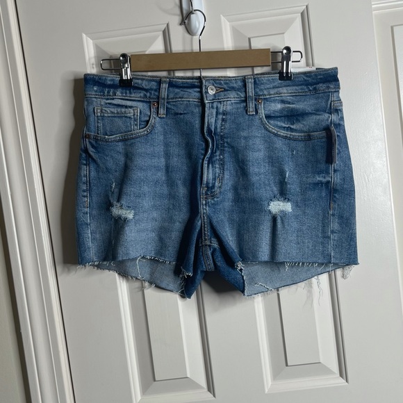 Old Navy High Rise O.G. Straight Cut off Shorts Smooth Pockets! - Picture 1 of 10